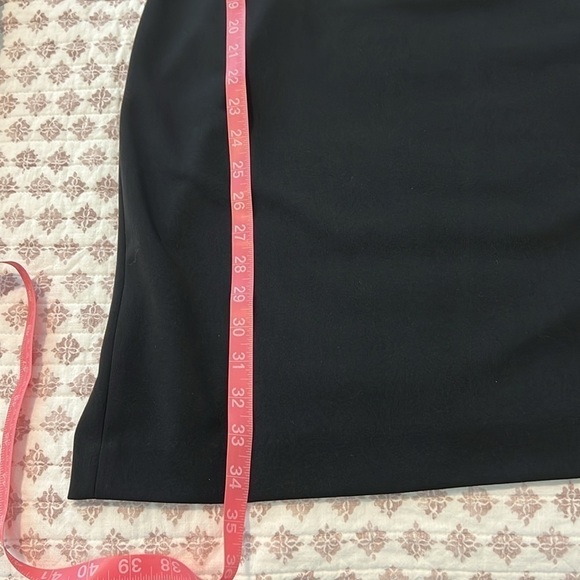 NWT DKNY Donna Karan Black Cocktail Sheath Dress Studded Fringe Shoulder Size 4 - Picture 8 of 16